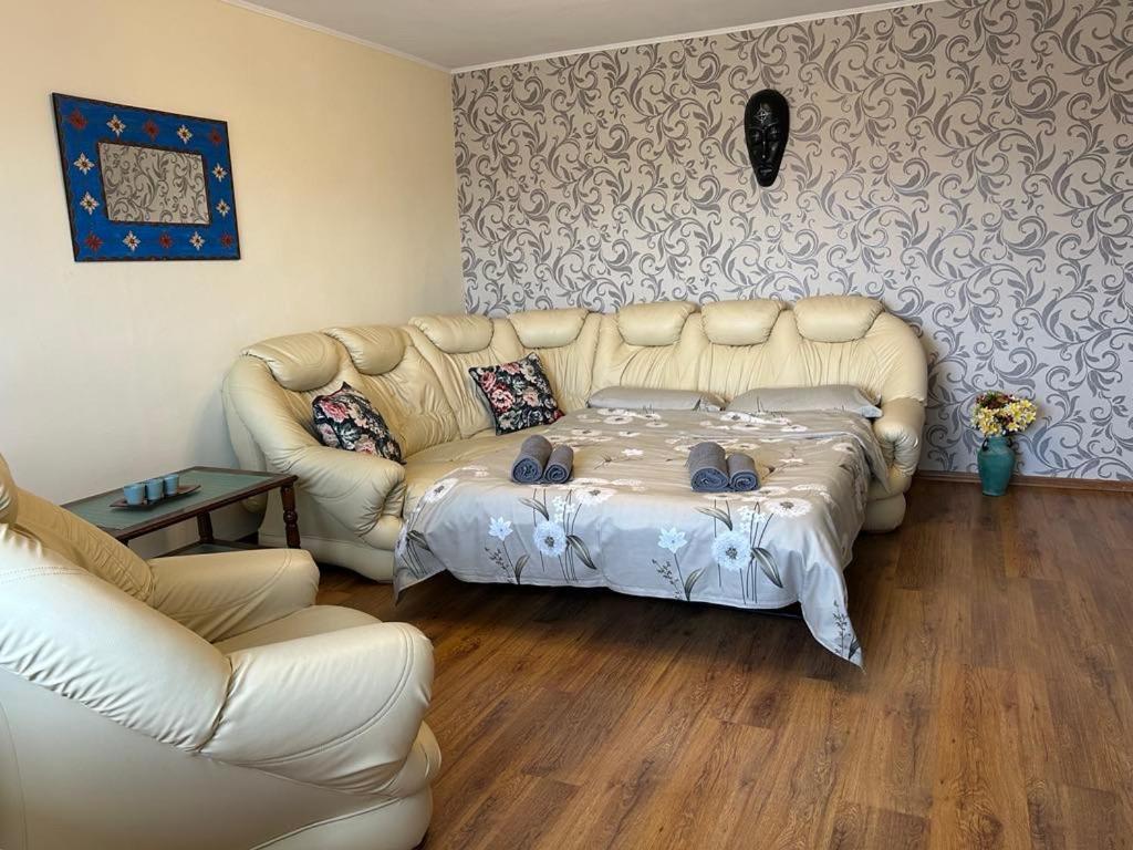 Harmony Luisa Apartment #Enjoy#Otopeni# Ngoại thất bức ảnh